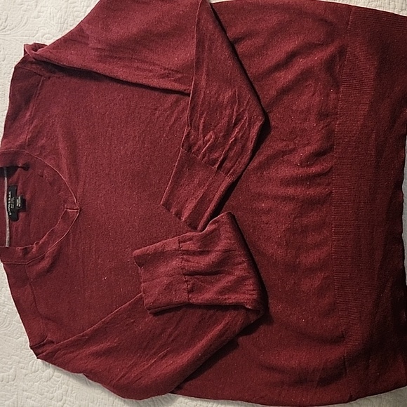 Men's vneck sweater - Picture 1 of 3